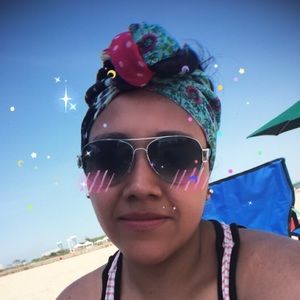 Meet your Posher, Mayra